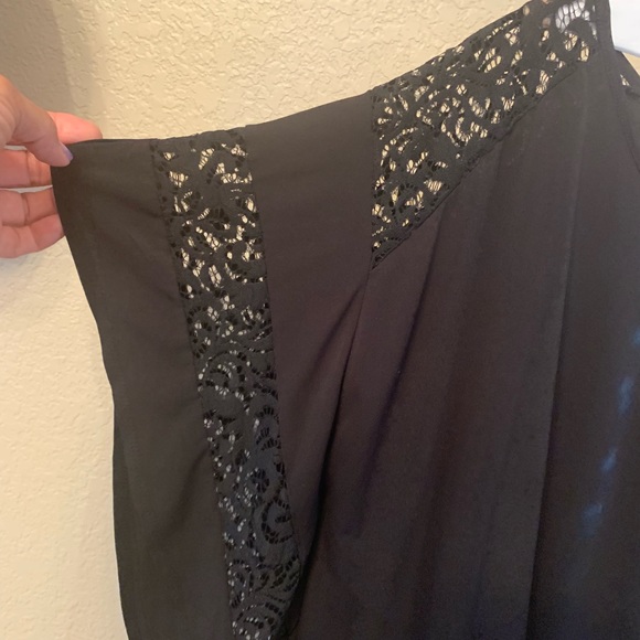 Blouse - Picture 2 of 3